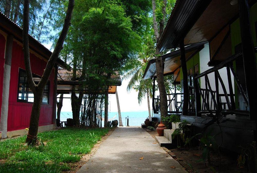 By Beach Resort Самуи Экстерьер фото